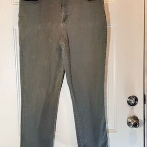 Gloria Vanderbilt Women's Straight Leg Jeans in Olive